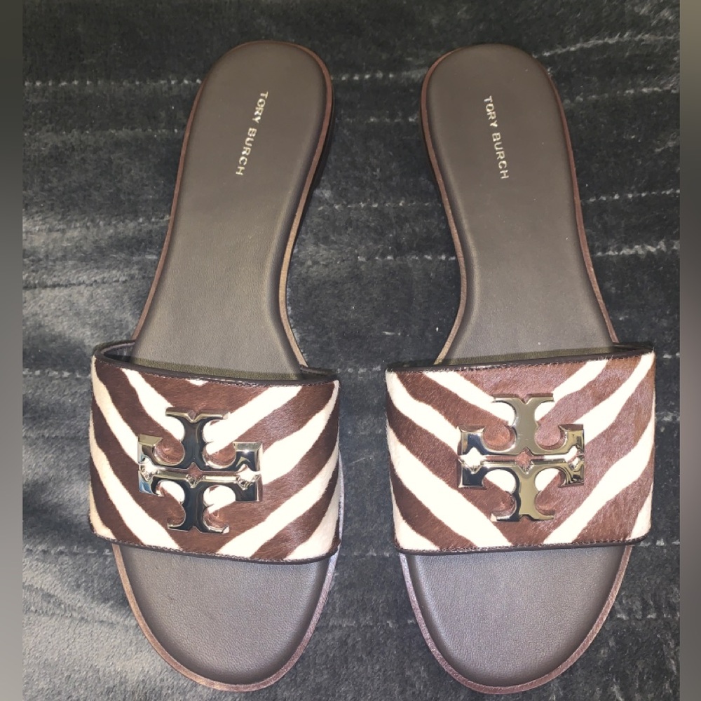 TORY BURCH EVERLY BABY HAIR CALF SLIDES - Picture 1 of 6